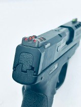 SMITH & WESSON M&P 40 SHIELD PERFORMANCE CENTER 40 Smith & Wesson - Image 6 of 9