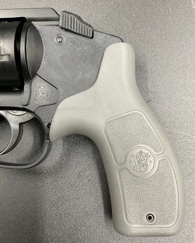 SMITH & WESSON M&P BODYGUARD 38 .38 SPL - Image 2 of 9
