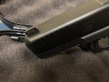 GLOCK G17M MOS (FACTORY REFURBISHED) 9MM LUGER (9X19 PARA) - Image 6 of 9