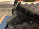 GLOCK G17M MOS (FACTORY REFURBISHED) 9MM LUGER (9X19 PARA) - Image 4 of 9
