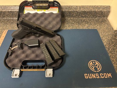 GLOCK G17M MOS (FACTORY REFURBISHED) 9MM LUGER (9X19 PARA) - Image 1 of 9