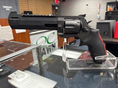 TAURUS RAGING HUNTER 44 .44 MAGNUM - Image 1 of 4