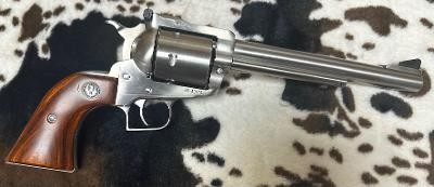 RUGER NEW MODEL SUPER BLACKHAWK .44 MAGNUM - Image 1 of 4