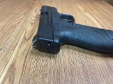 SMITH & WESSON m&p 40 shield.40 S&W - Image 6 of 6