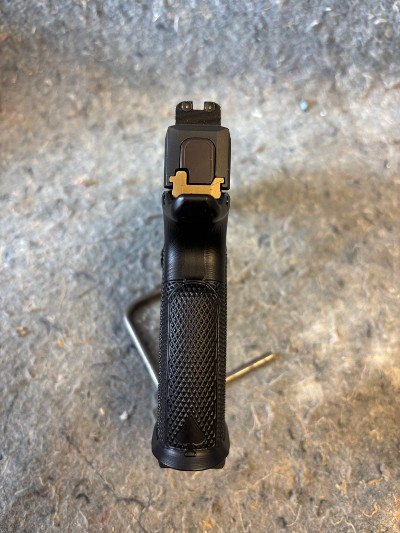 SIG SAUER P365 CUSTOM WORKS 9MM LUGER (9x19 PARA) - Image 8 of 9