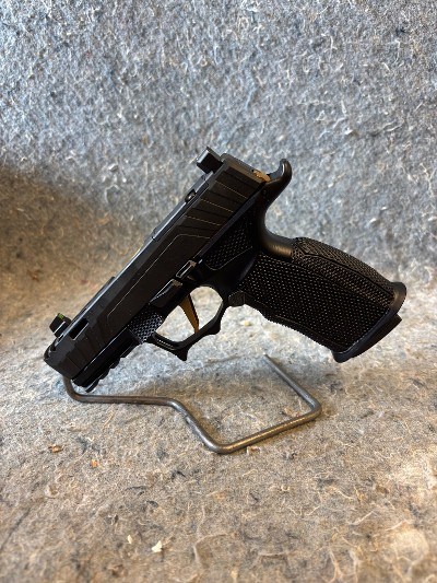 SIG SAUER P365 CUSTOM WORKS 9MM LUGER (9x19 PARA) - Image 2 of 9