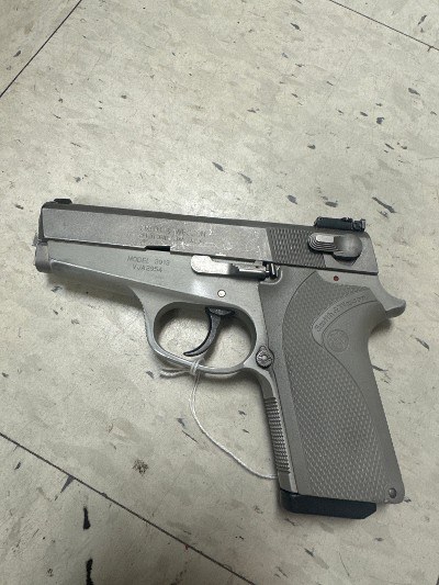 SMITH & WESSON 3913 Lady Smith 9MM LUGER (9x19 PARA) - Image 2 of 4