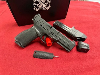 SPRINGFIELD ARMORY MOS ECHELON 9MM 9MM LUGER (9x19 PARA) - Image 1 of 7