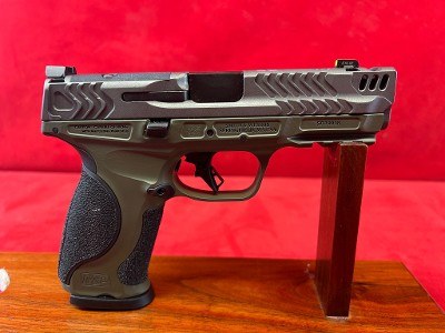 SMITH & WESSON PERFORMANCE CENTER M&P9 METAL 9MM LUGER (9x19 PARA) - Image 2 of 5