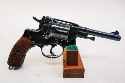 IZHEVSK 1895 NAGANT REVOLVER 7.62X38MMR - Image 1 of 4