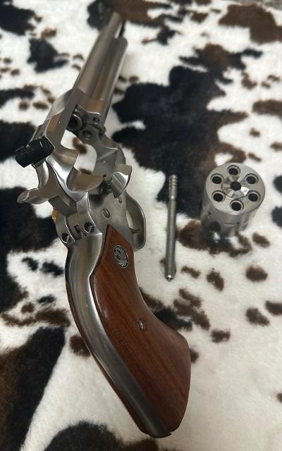 RUGER NEW MODEL SINGLE-SIX .22 LR - Image 3 of 4