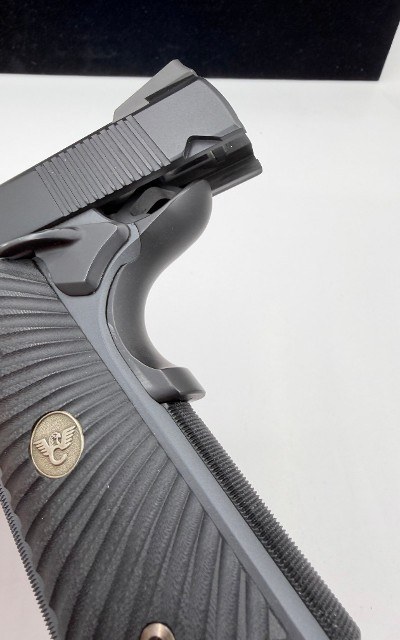 WILSON COMBAT PROFESSIONAL .45 ACP - Image 11 of 13