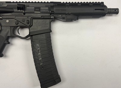 ATI ALPHA MAXX w/ 60RD MAGAZINE & FLIP UP SIGHTS 5.56X45MM NATO - Image 3 of 16