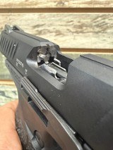 WALTHER PPQ M2 .22 LR - Image 4 of 6