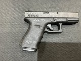 GLOCK 23 .40 CALIBER - Image 2 of 4