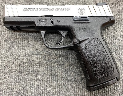 SMITH & WESSON SD40VE .40 CALIBER - Image 2 of 5