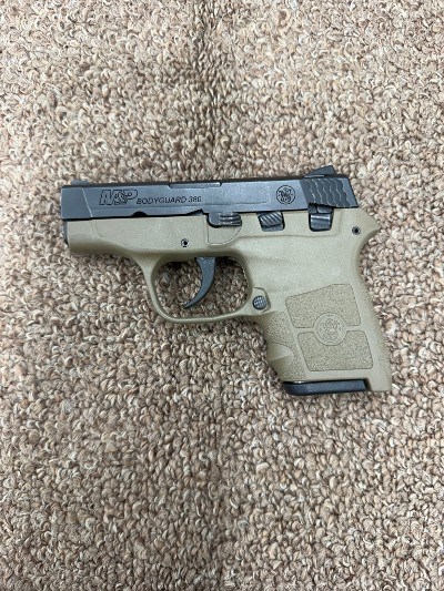 SMITH & WESSON M&P BODYGUARD 380 .380 ACP - Image 2 of 9