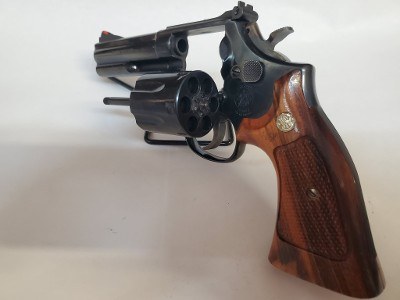 SMITH & WESSON 586 .357 MAG - Image 7 of 7