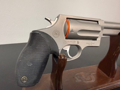 TAURUS THE JUDGE.45 LC/.410 GA - Image 3 of 11
