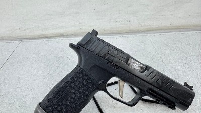 SIG SAUER P365 FUSE 9MM LUGER (9X19 PARA) - Image 9 of 17