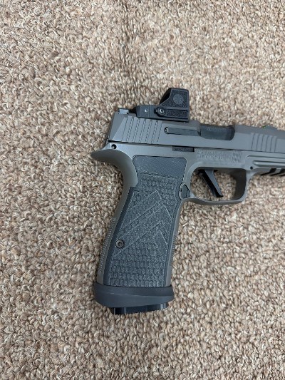SIG SAUER P365 AXG LEGION 9MM LUGER (9x19 PARA) - Image 4 of 11