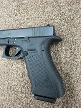 GLOCK 17 Gen 4 9MM LUGER (9x19 PARA) - Image 4 of 9