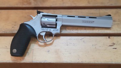 TAURUS M970 Tracker .22 LR - Image 1 of 4
