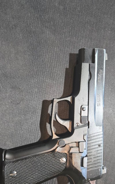 SIG SAUER P226 9MM LUGER (9x19 PARA) - Image 3 of 10