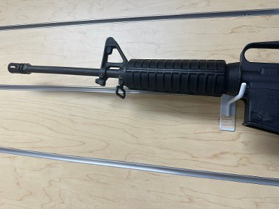 COLT AR-15 A2 Gov&sbquo;t Carbine (LE Trade-In) 5.56X45MM NATO - Image 4 of 8