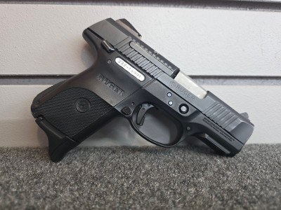 RUGER SR9c 9MM LUGER (9x19 PARA) - Image 1 of 2
