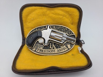 FREEDOM ARMS BUCKLE GUN .22 LR - Image 1 of 6