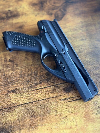 BERETTA U22 NEOS .22 LR - Image 1 of 2