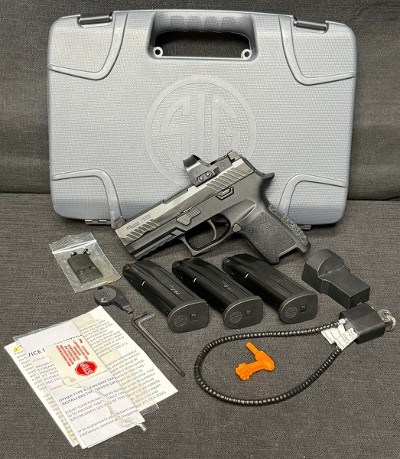 SIG SAUER P320 9MM LUGER (9x19 PARA) - Image 1 of 8