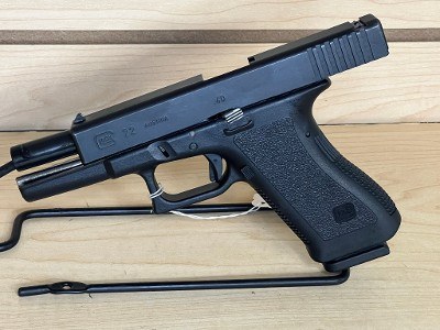 GLOCK 22 .40 S&W - Image 5 of 8