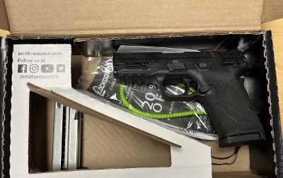 SMITH & WESSON Shield 9 Ez 9MM LUGER (9x19 PARA) - Image 1 of 5