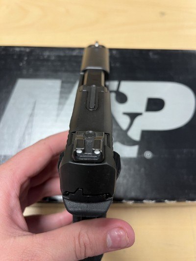 SMITH & WESSON Shield 9 Ez 9MM LUGER (9x19 PARA) - Image 5 of 5