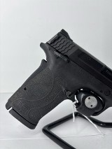 SMITH & WESSON M&P 9 SHIELD EZ M2.0 9MM LUGER (9x19 PARA) - Image 5 of 6