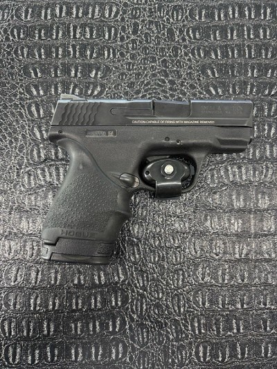 SMITH & WESSON M&P 40 SHIELD .40 S&W - Image 1 of 7