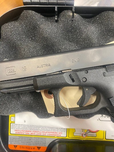 GLOCK G19 GEN 3 (AU) *10-ROUND* 9MM LUGER (9X19 PARA) - Image 1 of 3