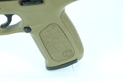 SMITH & WESSON SD9 9MM LUGER (9x19 PARA) - Image 2 of 18