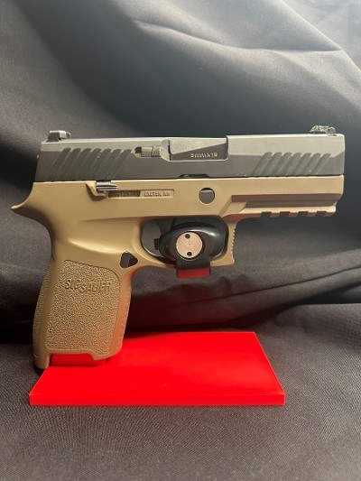 SIG SAUER P320 9MM LUGER (9x19 PARA) - Image 1 of 5
