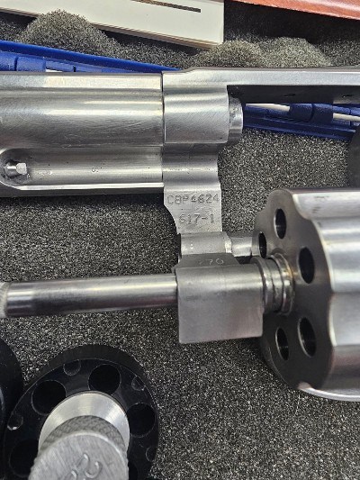 SMITH & WESSON 617 .22 LR - Image 4 of 4