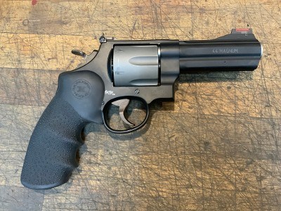 SMITH & WESSON 329PD .44 MAGNUM - Image 1 of 3