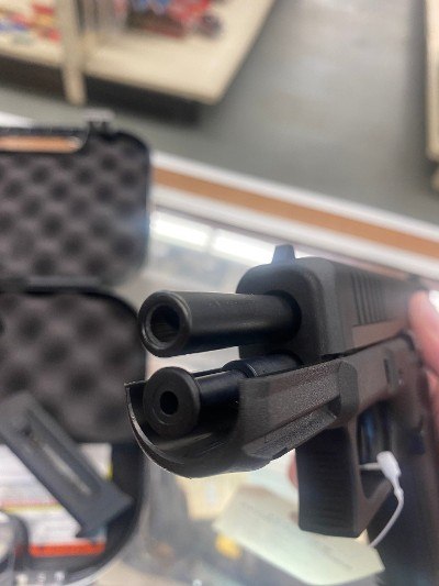 GLOCK G44 .22 LR - Image 3 of 3