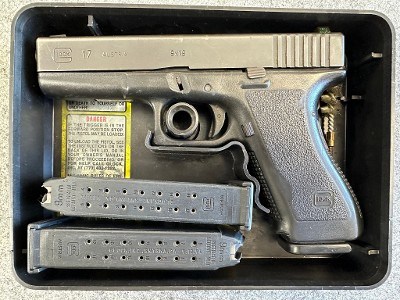 GLOCK G17 Gen 2 9MM LUGER (9x19 PARA) - Image 1 of 18