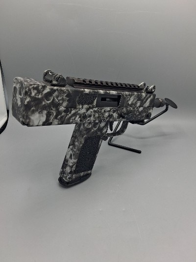 MASTERPIECE ARMS DEFENDER 5.7X28MM - Image 5 of 8