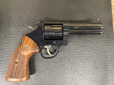SMITH & WESSON 586-8 .357 MAG - Image 2 of 4