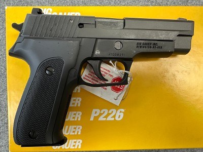 SIG SAUER P226 9MM LUGER (9x19 PARA) - Image 7 of 13