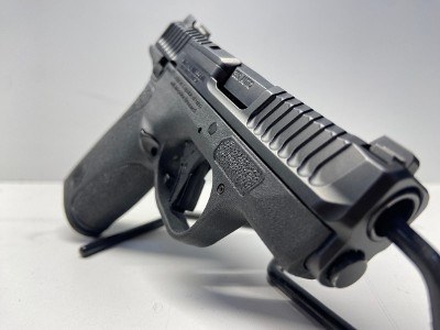 SMITH & WESSON BODYGUARD 2.0 .380 ACP - Image 7 of 9