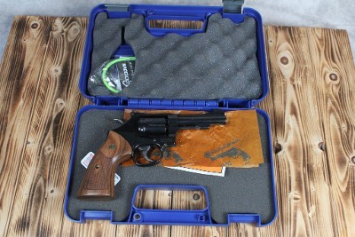 SMITH & WESSON 48 .22 WMR - Image 4 of 4